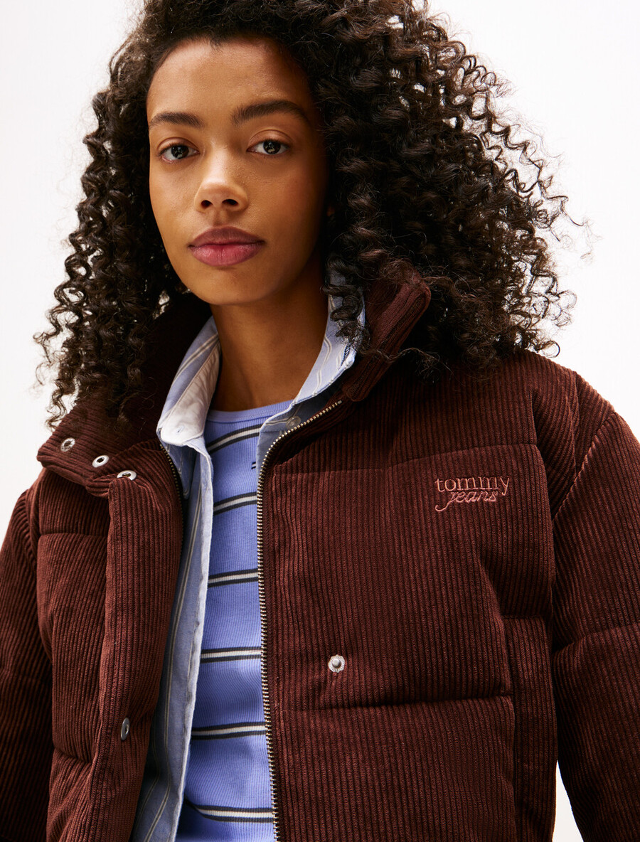 cord-steppjacke mit logostickerei