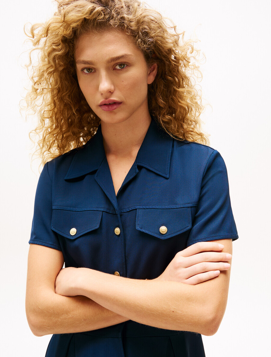 minikleid aus viskose-twill tailliert und ausgestellt