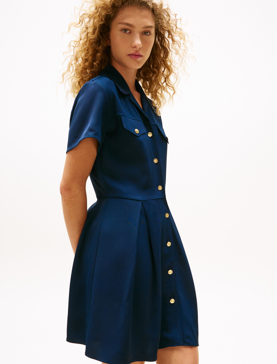 minikleid aus viskose-twill tailliert und ausgestellt