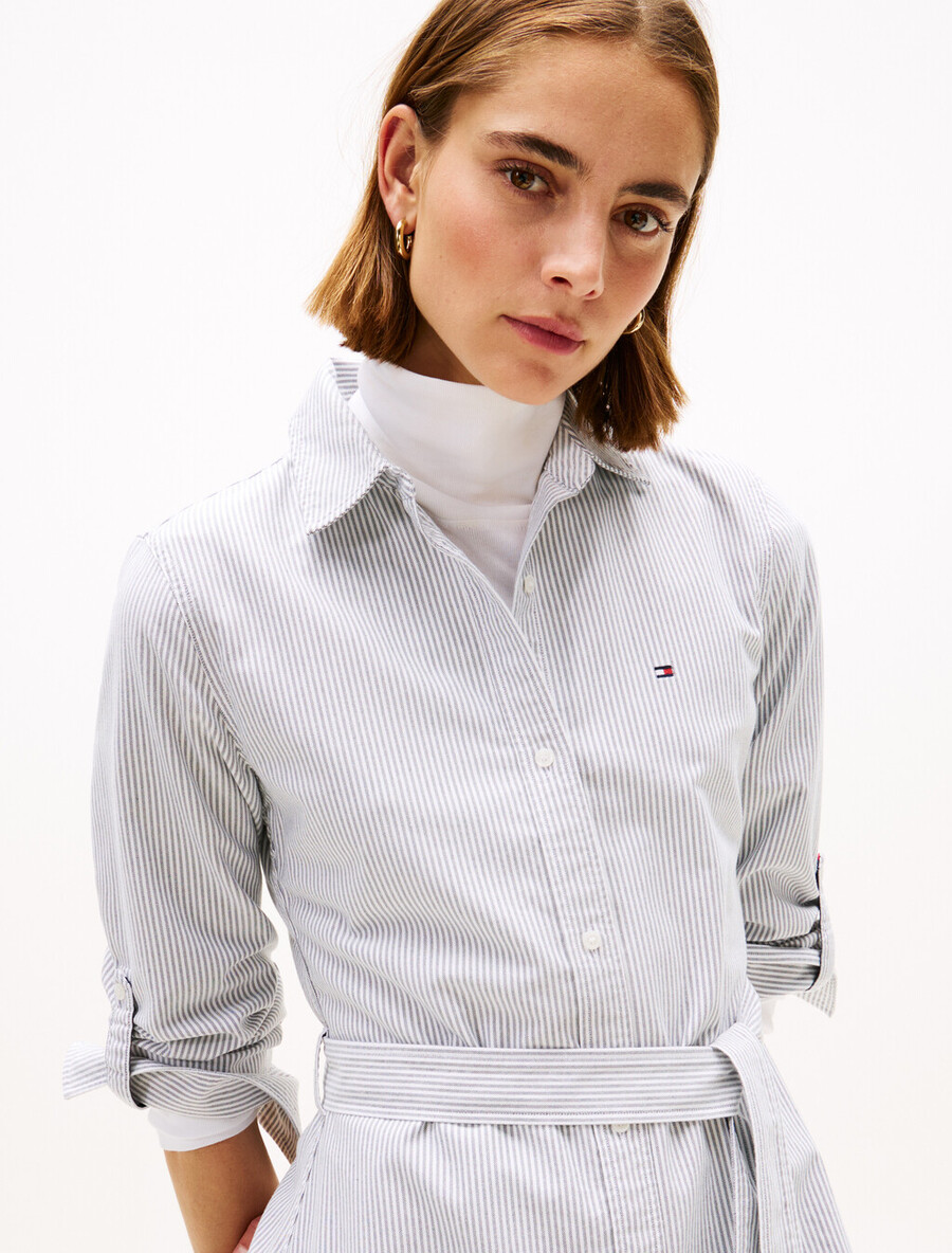 oxford-kleid in asiatischer passform