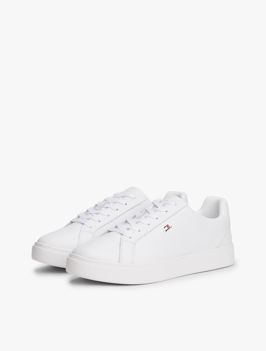 flag court sneaker