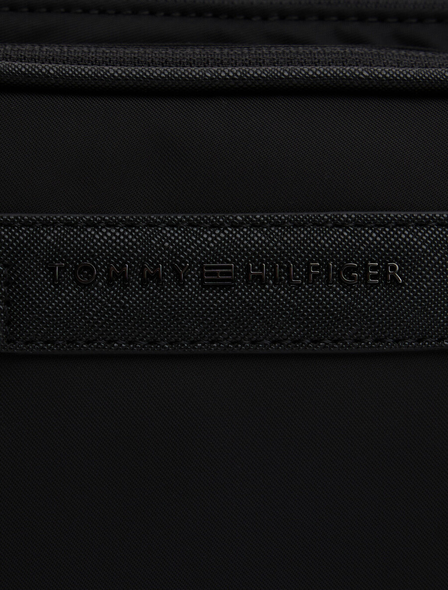bauchtasche aus recyceltem polyester