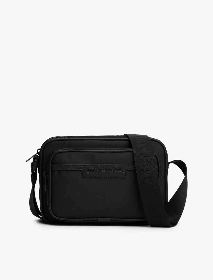 crossbody-reportertasche mit metalllogo