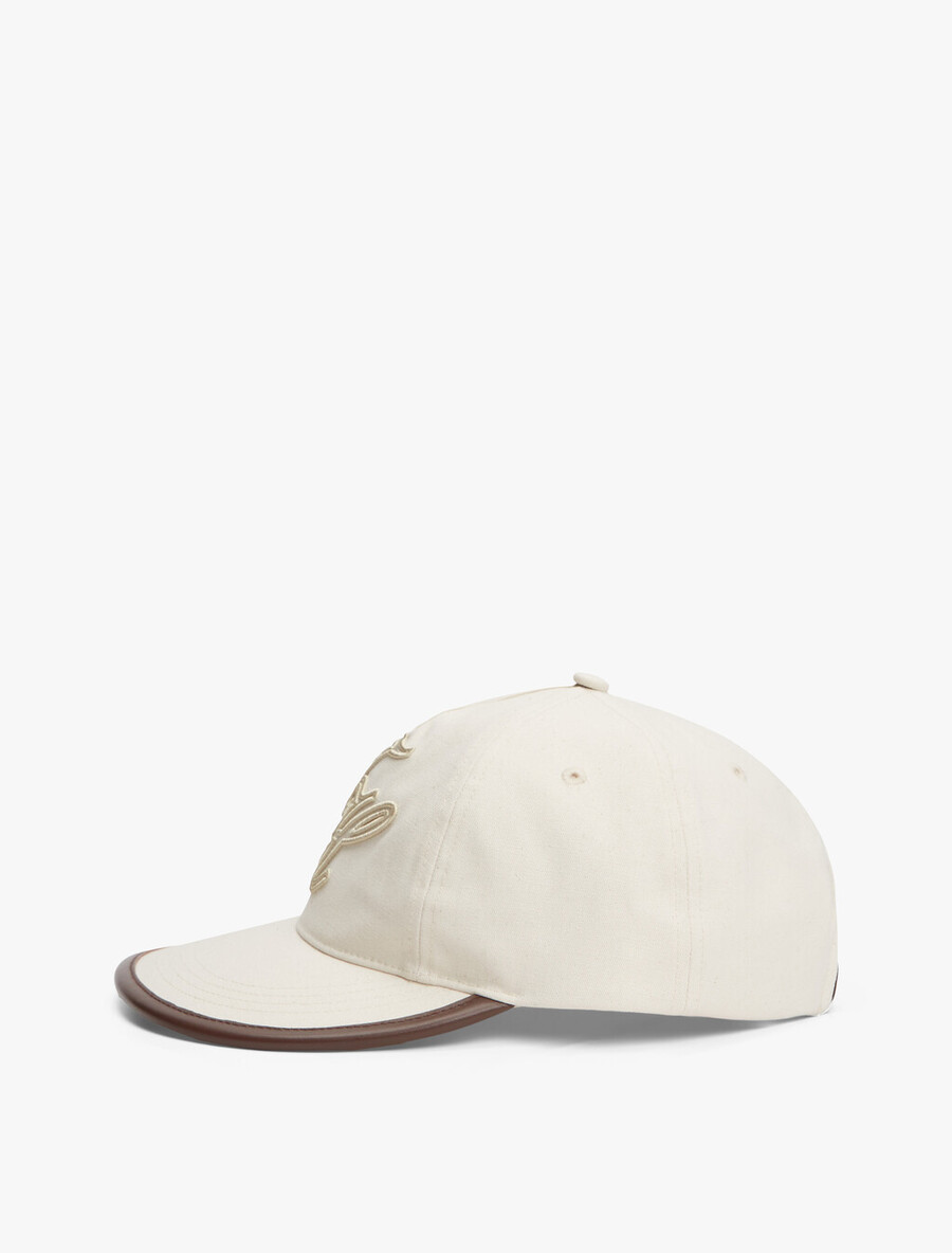 baseballkappe mit logostickerei und fünf panels
