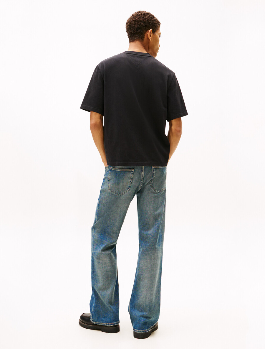 t-shirt mit flaggen-aufdruck im 90er-jahre-stil