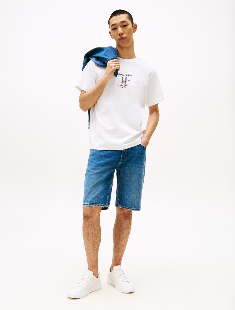 t-shirt mit saisonalem flaggenlogo