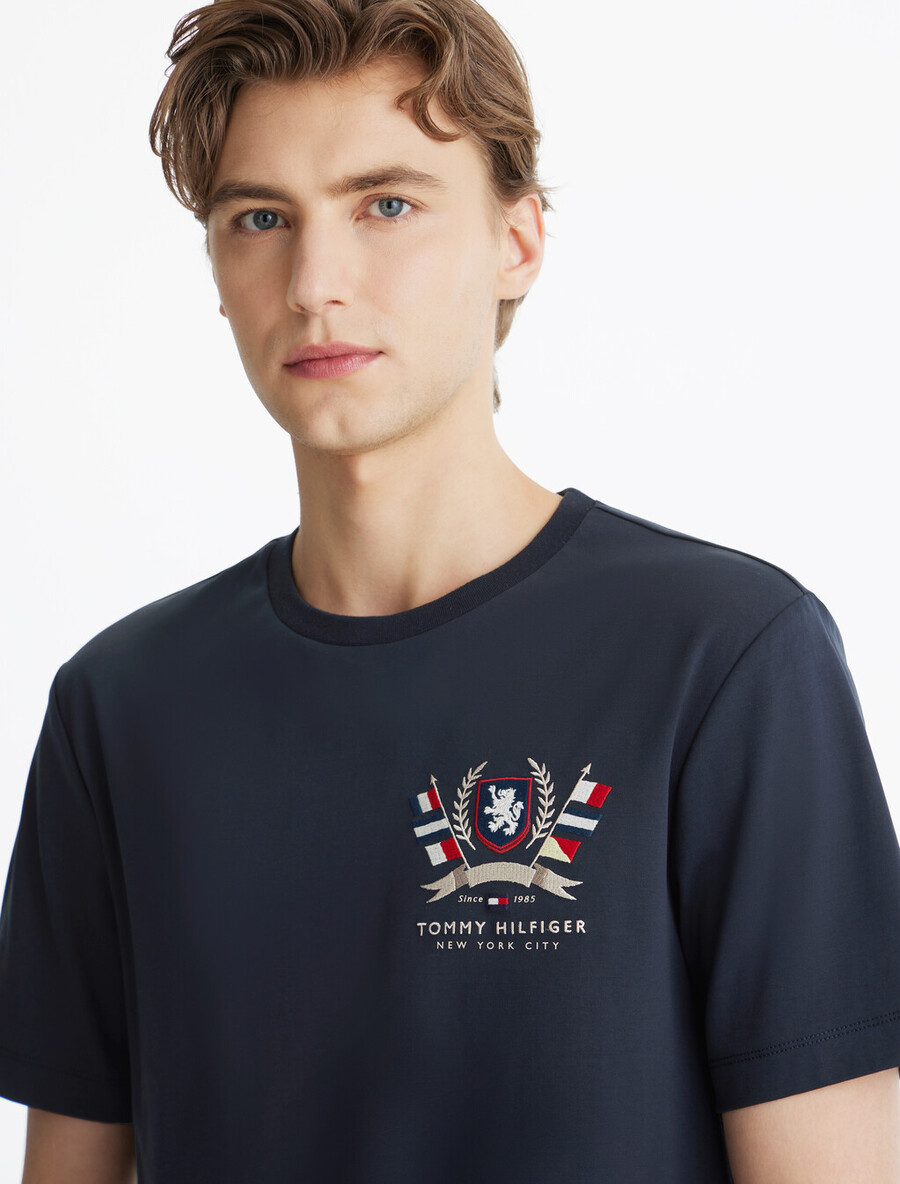 hilfiger crest interlock t-shirt