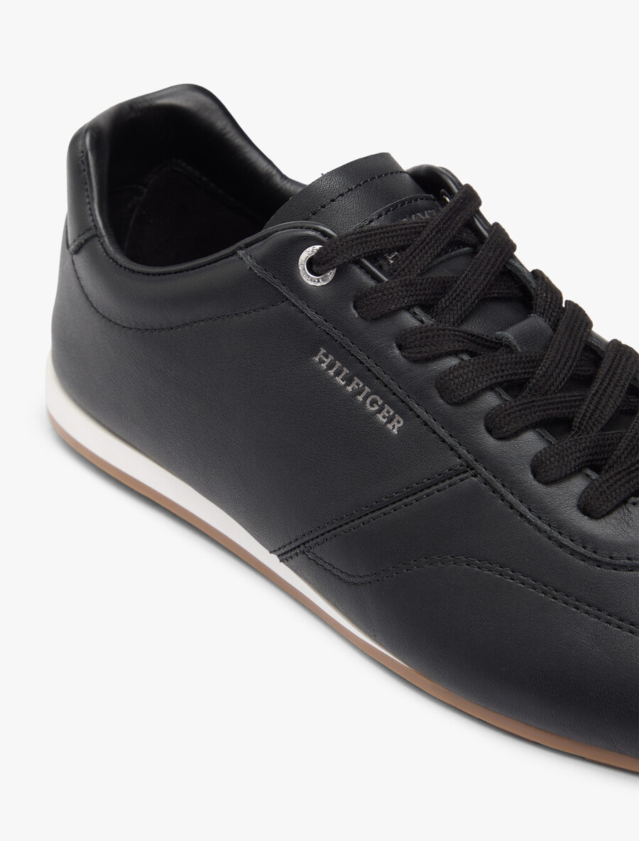 flache logo-ledersneaker
