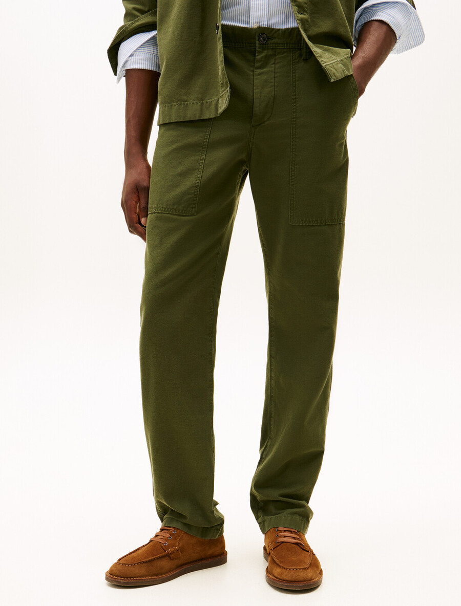 utility-hose aus gewaschenem strukturiertem satin