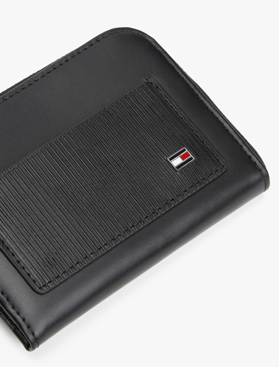 hilfiger flag geldbörse aus geripptem leder mit reißverschluss