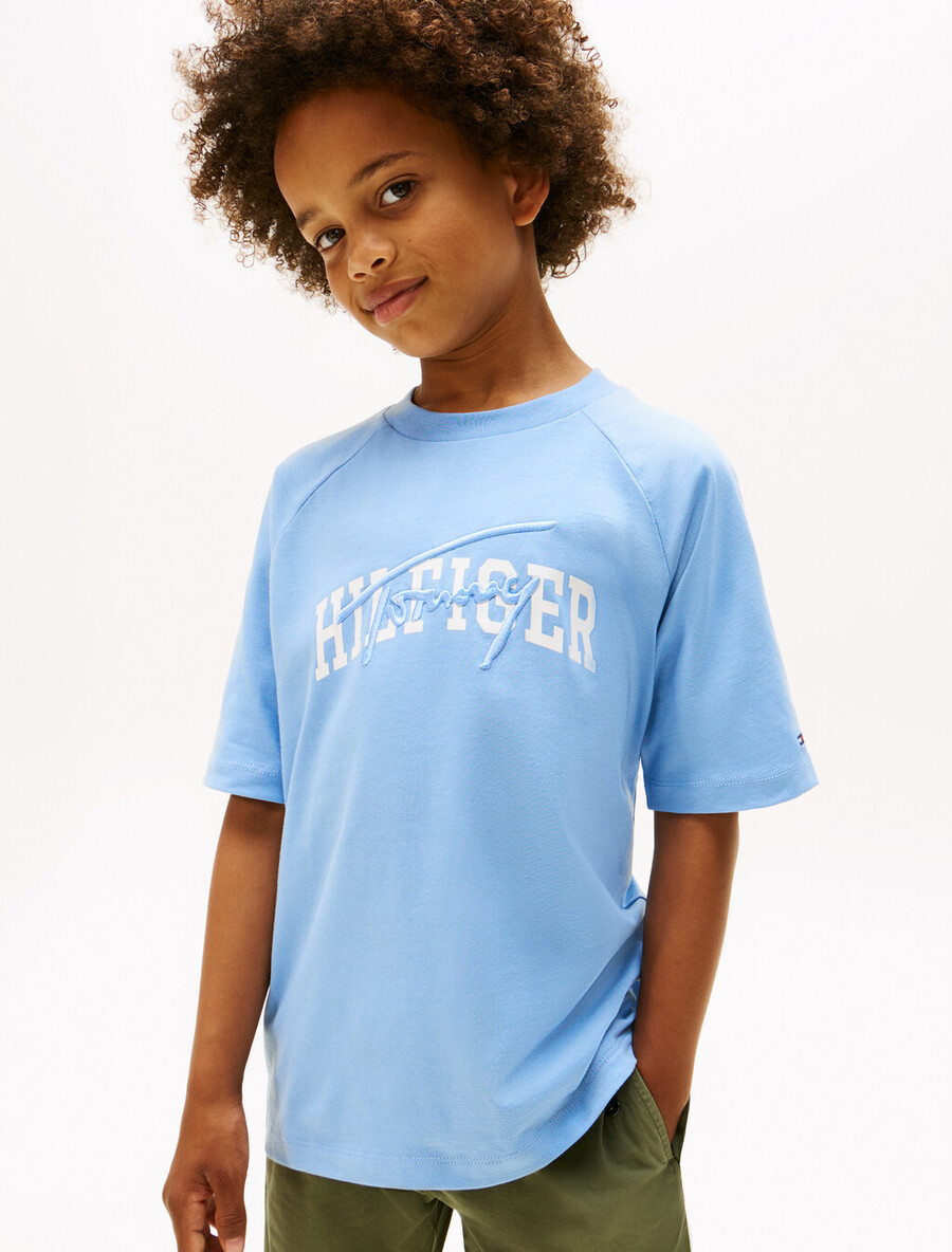 jungen t-shirt mit gemischtem grafikprint